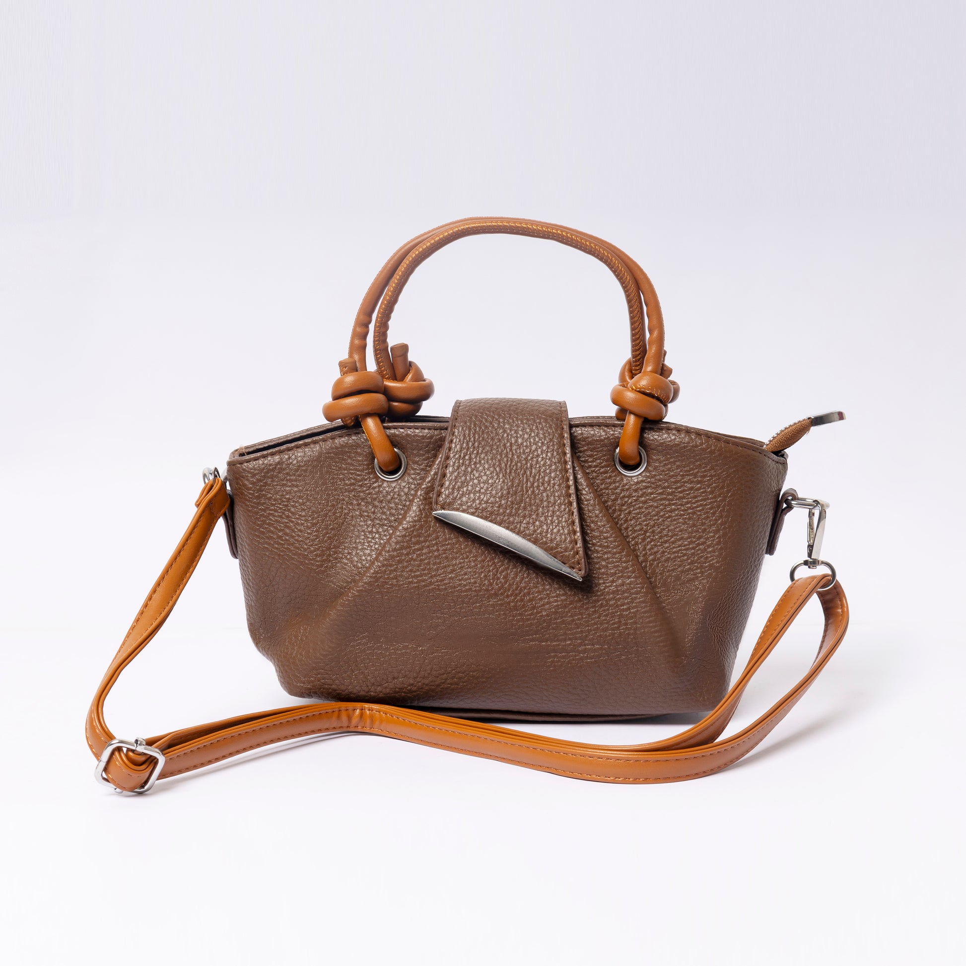 "Avérie Knot Bag Mocha Luxe side view and structured silhouette"
