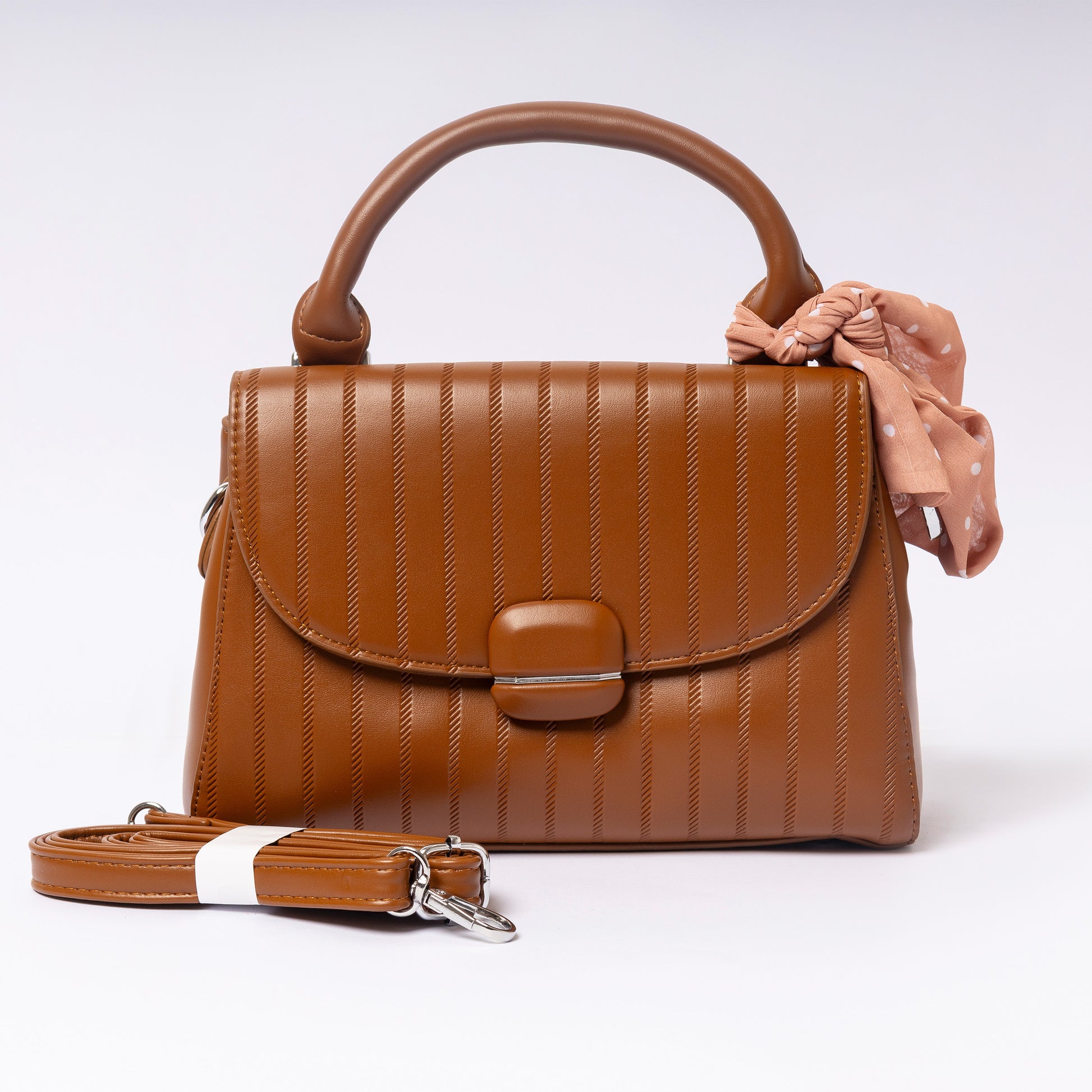 "Celína Cognac Charm interior compartment and organization"
