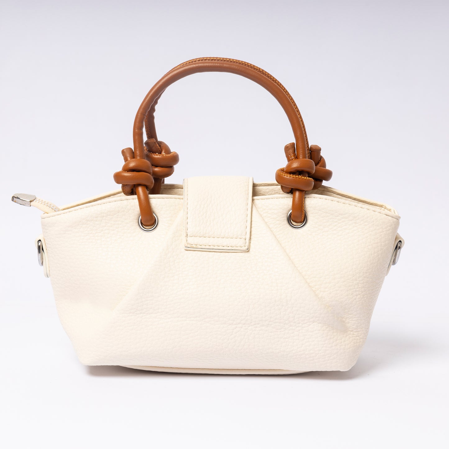 "Avérie Knot Bag Ivory Cream interior compartment and pockets"
