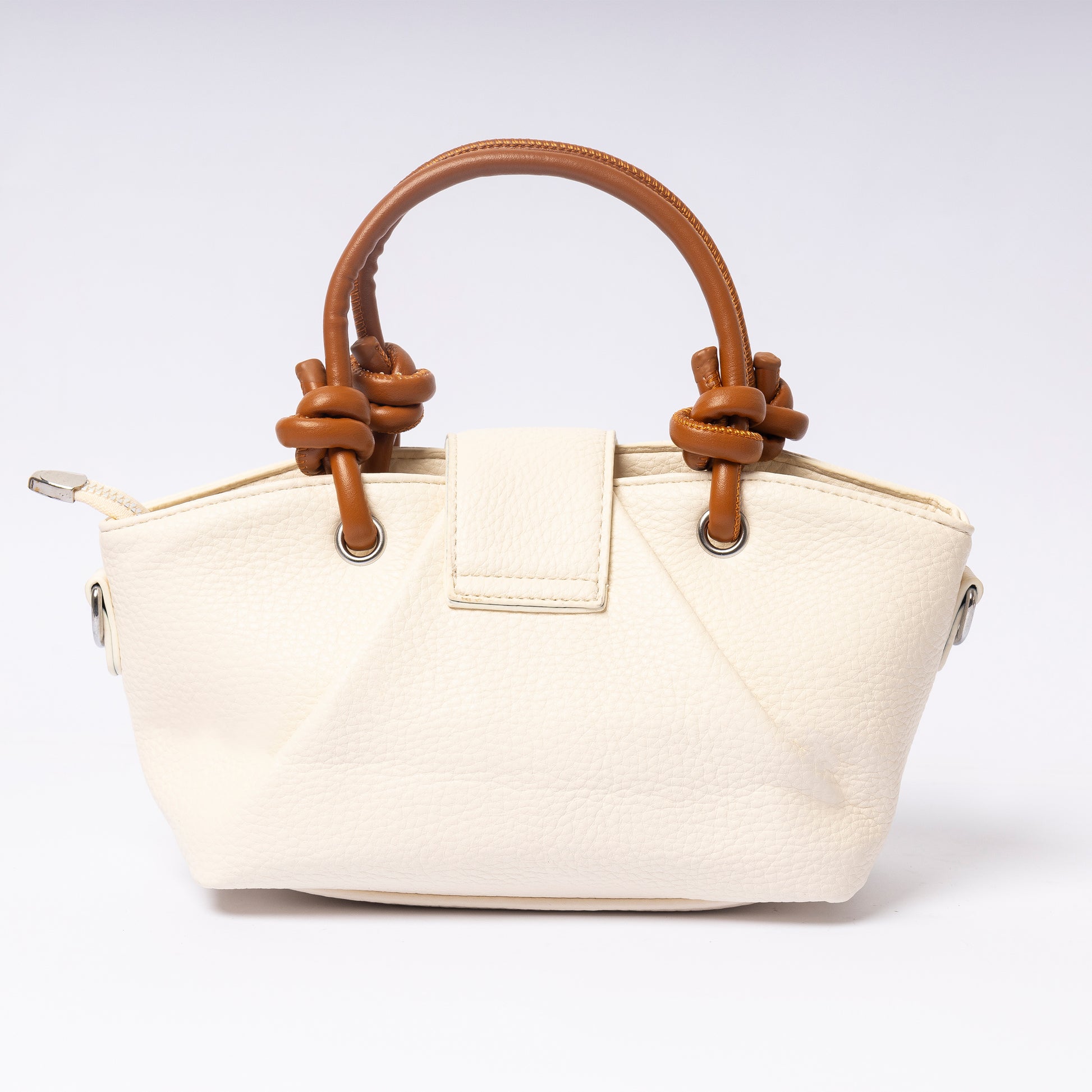 "Avérie Knot Bag Ivory Cream interior compartment and pockets"

